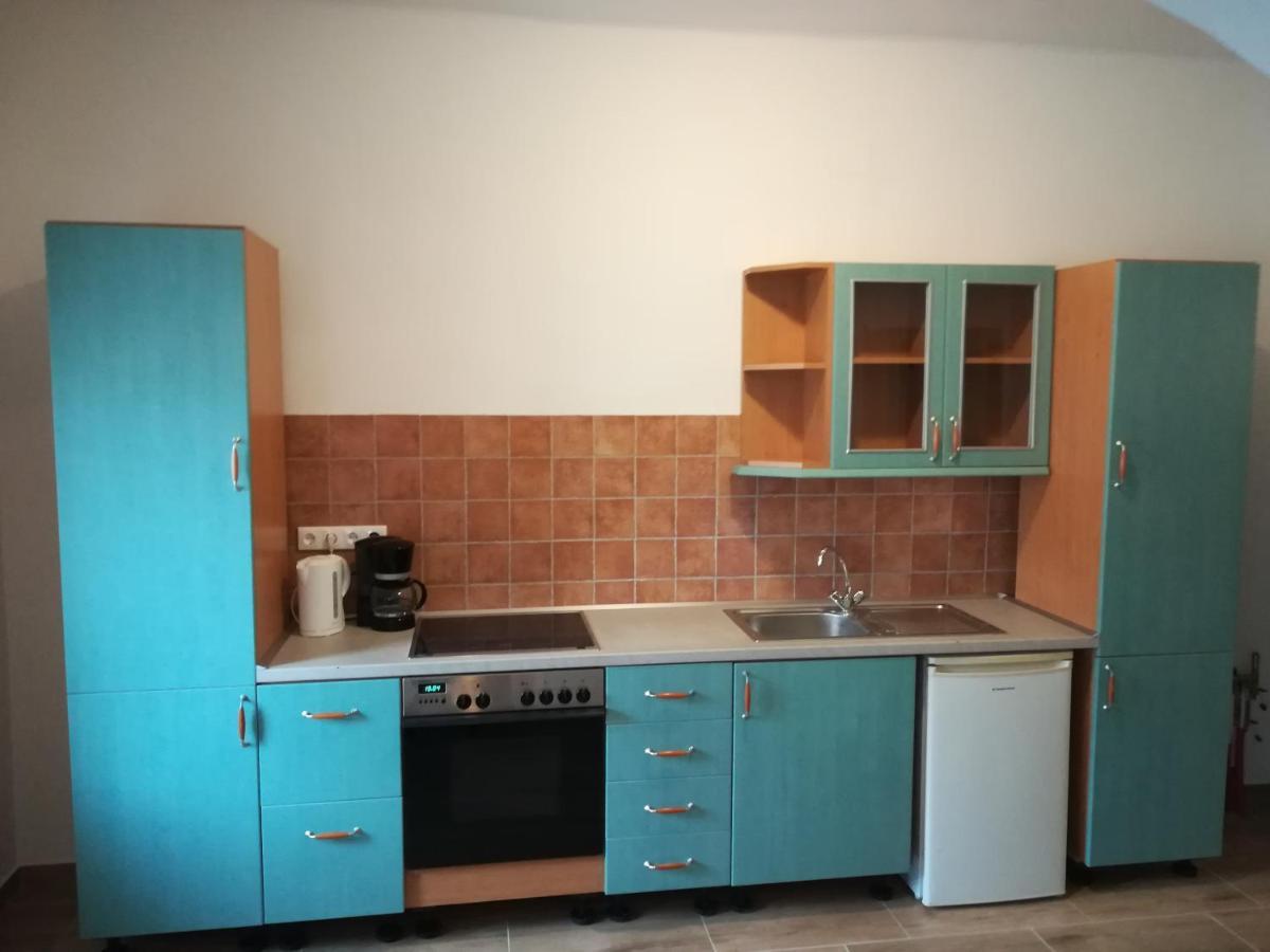 Suemegi Levendula Apartmanok Exterior foto